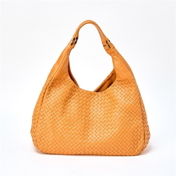 BOTTEGA VENETA クラシック イントレチャート カンパーナ  ショルダーバッグ イエロー ブラック ラムスキン
