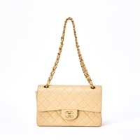 CHANEL マトラッセ ダブルフラップダブルチェーン 23 1985年 ショルダーバッグ ベージュ ゴールド ラムスキン