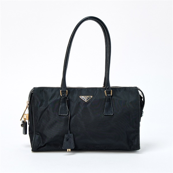 【原宿店限定】PRADA トライアングル ショルダーバッグ ブラック ゴールド テスート