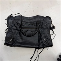 BALENCIAGA シティ ミディアム ショルダーバッグ ブラック レザー