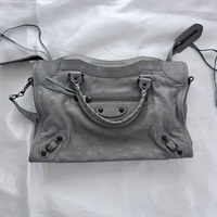 BALENCIAGA シティ ミディアム ショルダーバッグ グレー レザー