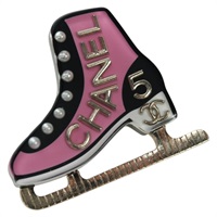 シャネル CHANEL ブローチ スケート プラスチック ピンク レディース ARZ165M