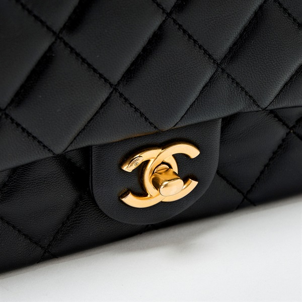 CHANEL マトラッセ シングルフラップシングルチェーン 2021年以降 ショルダーバッグ AS4151 ブラック ブラウン ゴールド ラムスキンの画像4