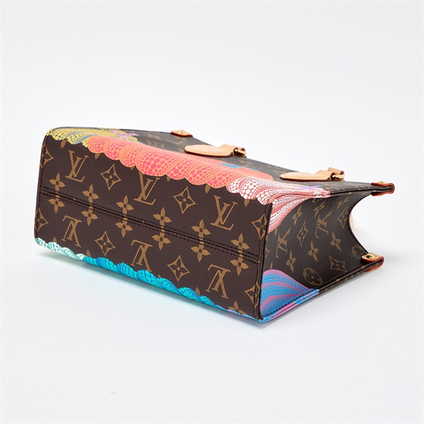 LOUIS VUITTON×Yayoi Kusama オンザゴー PM ハンドバッグ M46467 ブラウン ゴールド モノグラムキャンバスの画像4
