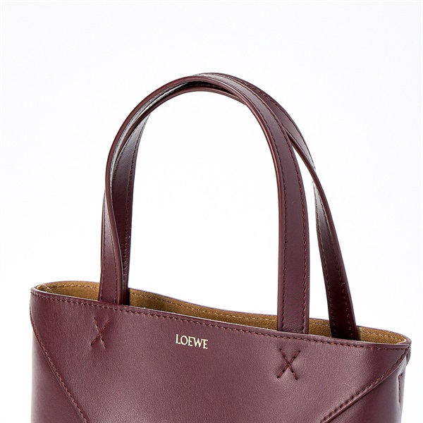 LOEWE パズル フォルド トート ミニ ハンドバッグ ダークバーガンディ ゴールド シャイニーカーフの画像3