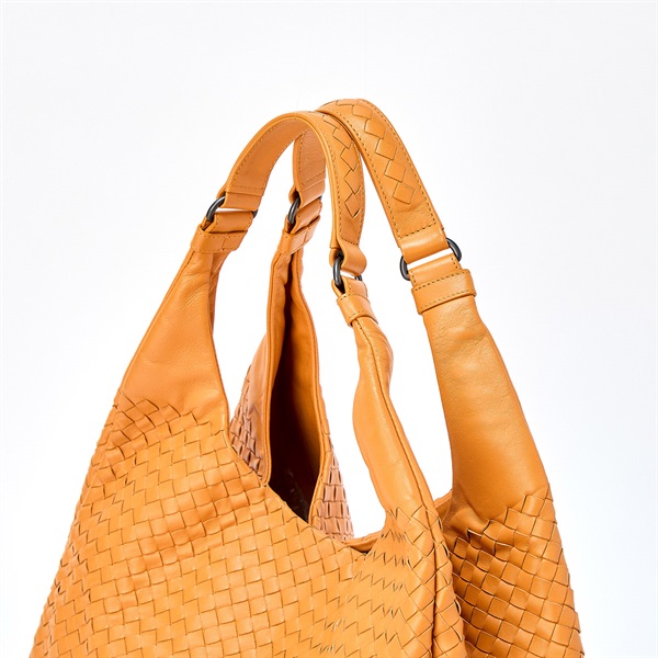 BOTTEGA VENETA クラシック イントレチャート カンパーナ  ショルダーバッグ イエロー ブラック ラムスキンの画像3
