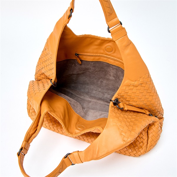 BOTTEGA VENETA クラシック イントレチャート カンパーナ  ショルダーバッグ イエロー ブラック ラムスキンの画像5