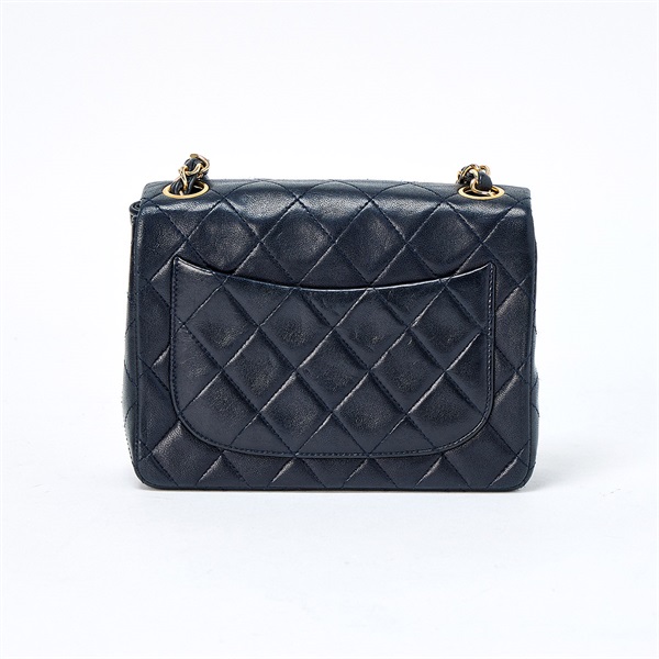 CHANEL ミニ マトラッセ 18 1985年 ショルダーバッグ ネイビー ゴールド ラムスキンの画像2