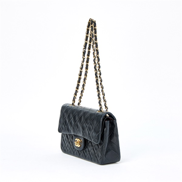 CHANEL マトラッセ ダブルフラップダブルチェーン 23 1992年 ショルダーバッグ ブラック ゴールド ラムスキンの画像1