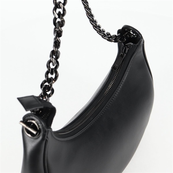 CELINE AVA チェーンミディアム ショルダーバッグ ブラック ブラック レザーの画像5