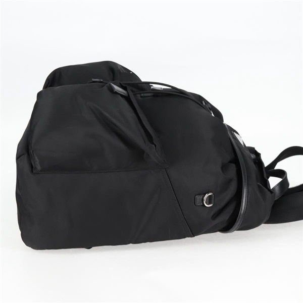 PRADA RE-NYLON トライアングル バックパック ブラック シルバー テスートの画像3