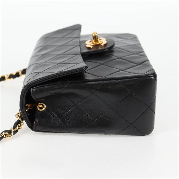 CHANEL ミニ マトラッセ 18 ショルダーバッグ ブラック ゴールド ラムスキンの画像3