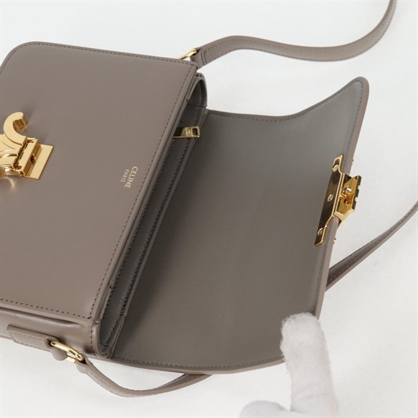 CELINE トリオンフ ティーン ショルダーバッグ グレージュ ゴールド シャイニーカーフスキンの画像9